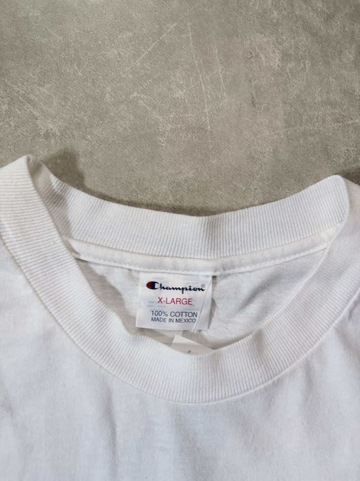 2002 Vintage Arkansas Razorbacks SEC Champs White T-Shirt -XL - XL | Martin City Vintage
