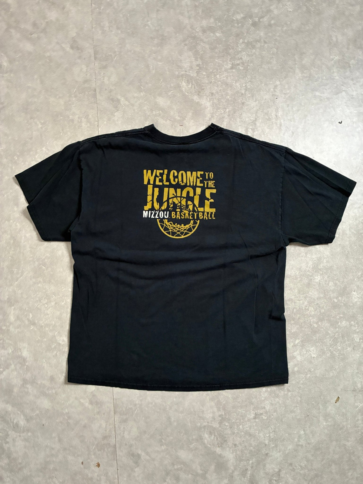 2000s Vintage Mizzou Tigers Center Swoosh Black T-Shirt -XL - XL | Martin City Vintage