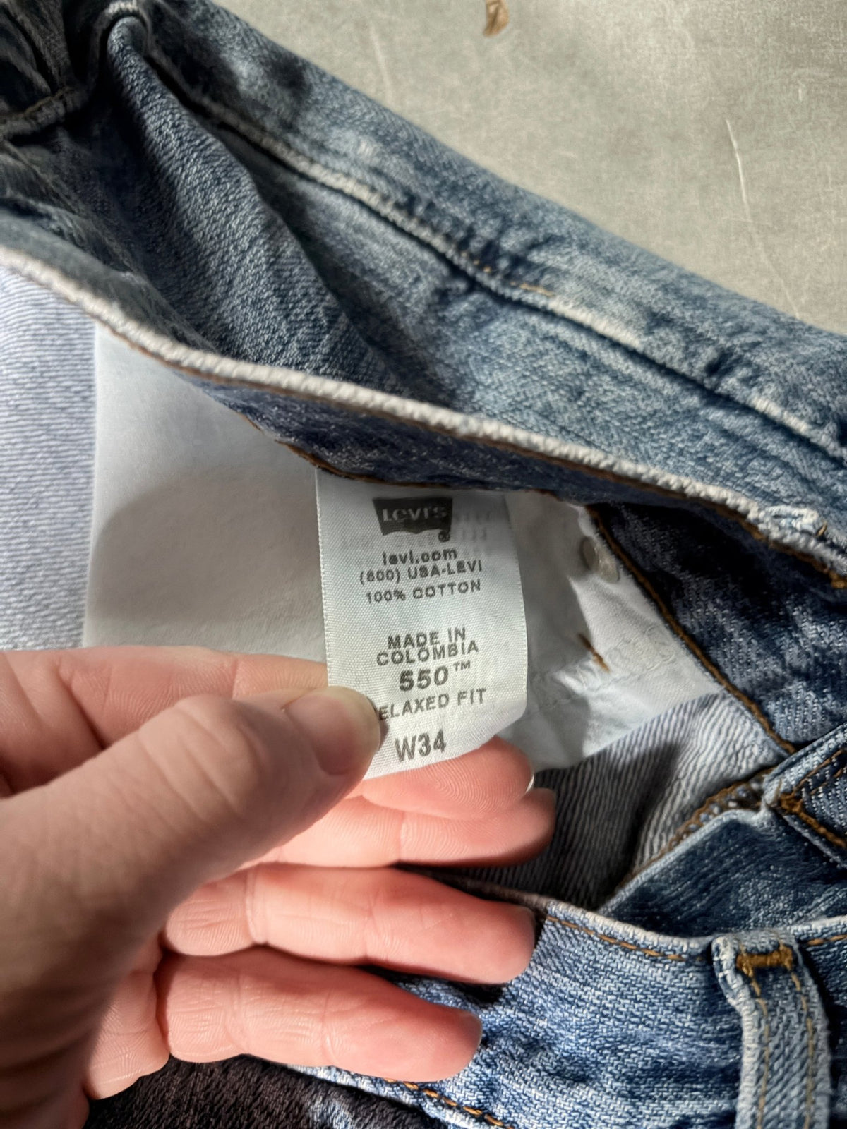 2000's Vintage Levi 550 Jorts -34W - 34 | Martin City Vintage