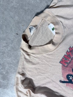 70's Vintage KISS Cream Distressed Band T-Shirt -XL