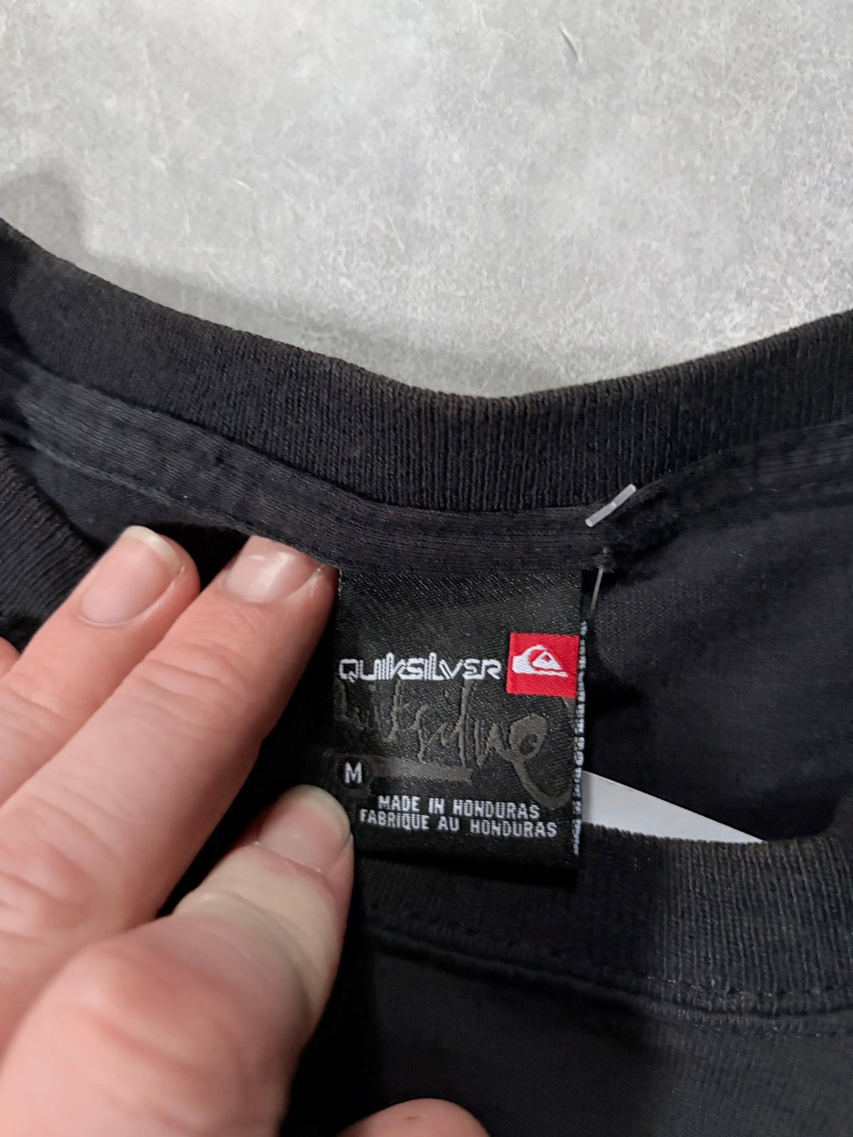 2000s Vintage Quiksilver Black T-Shirt -M - M | Martin City Vintage