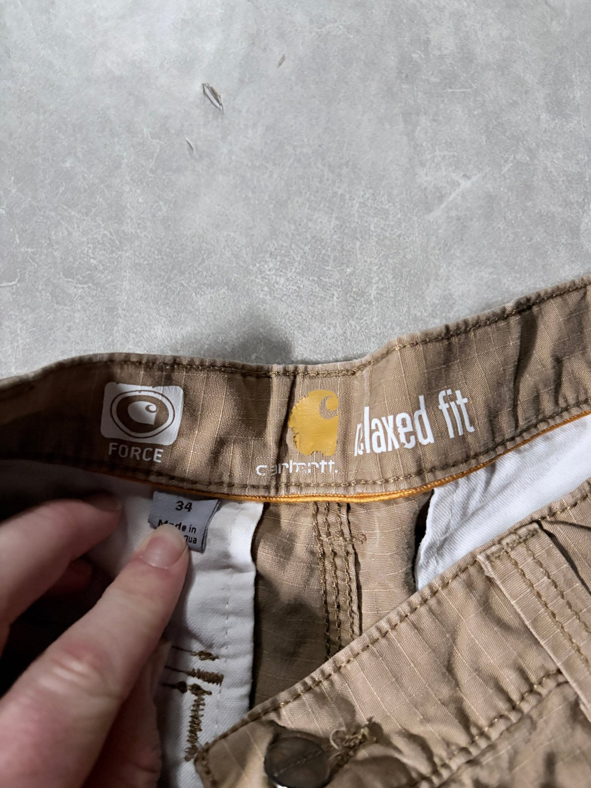 Carhartt Beige Cargo Shorts -34W - 34 | Martin City Vintage