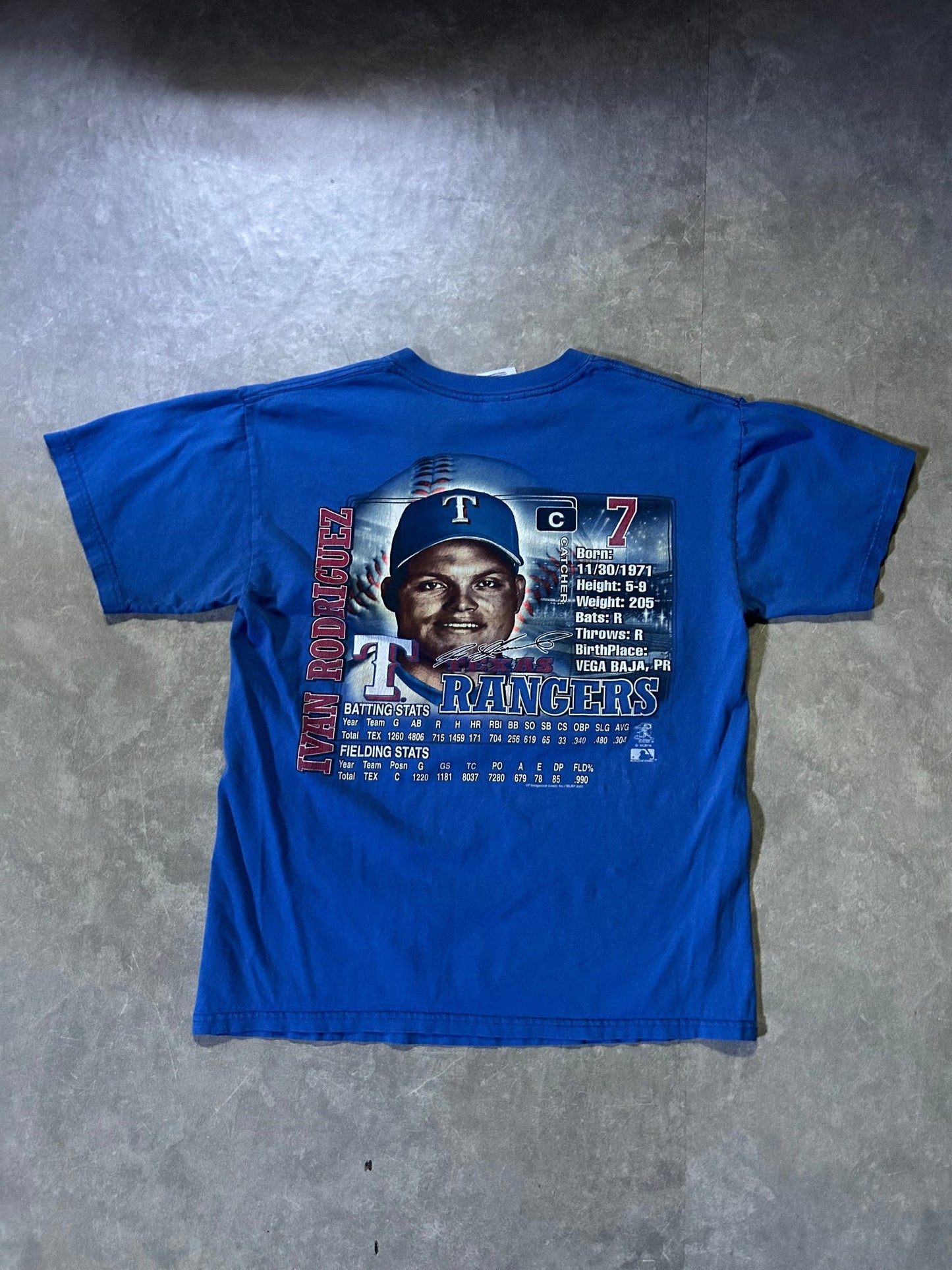 90's Vintage Iván Rodríguez Texas Rangers Big Print Blue T-Shirt - M - M | Martin City Vintage
