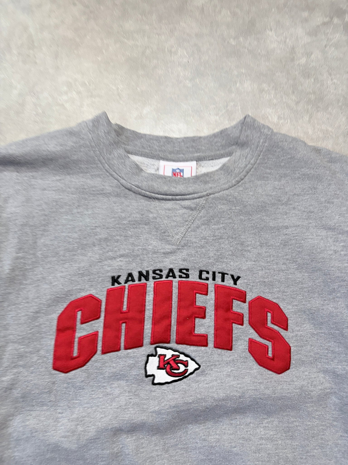 2000s Vintage Kansas City Chiefs Embroidered Grey Crewneck -XL - XL | Martin City Vintage