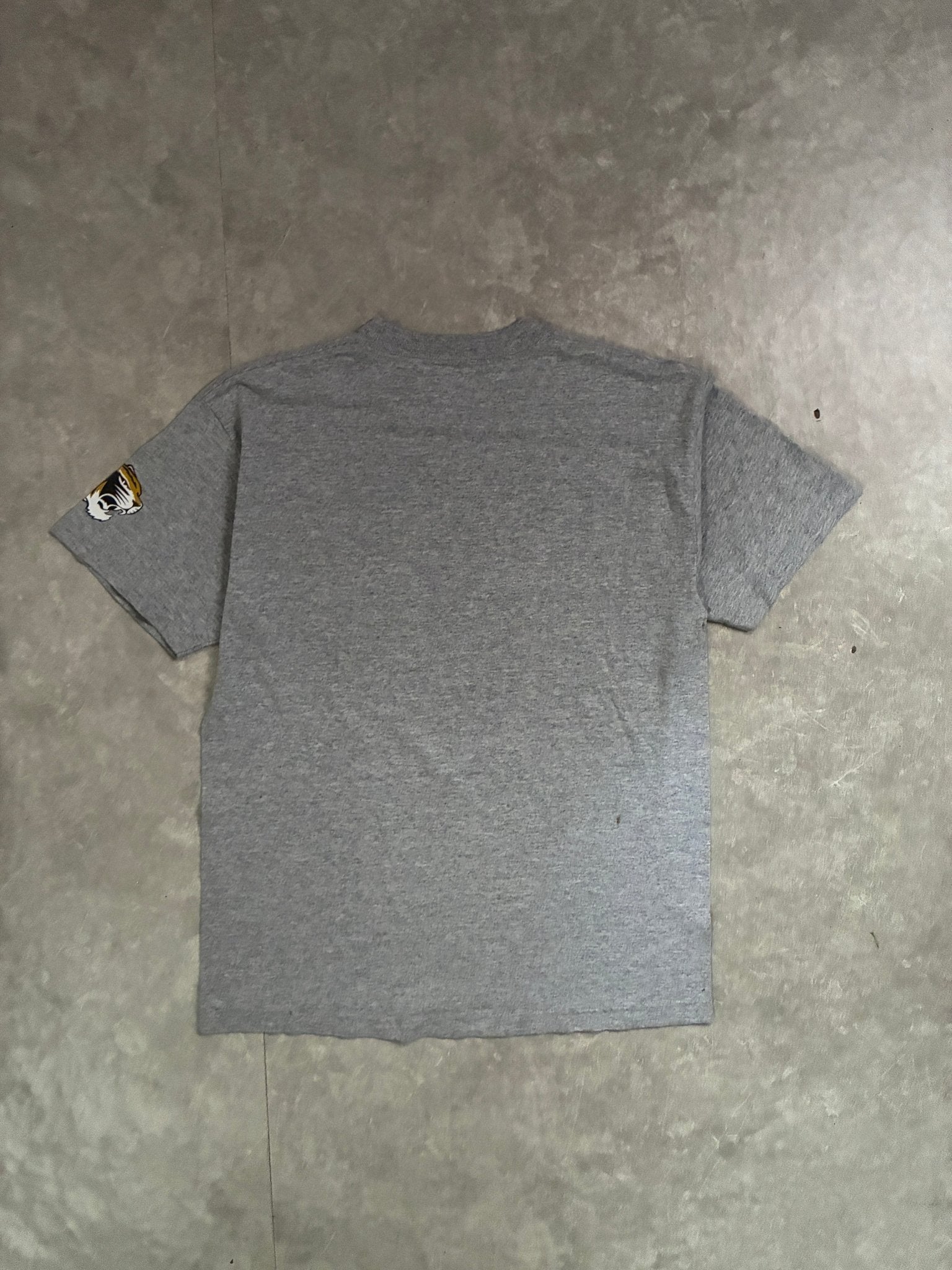 2000s Vintage Mizzou Tigers Football Nike Grey T-Shirt -M - M | Martin City Vintage