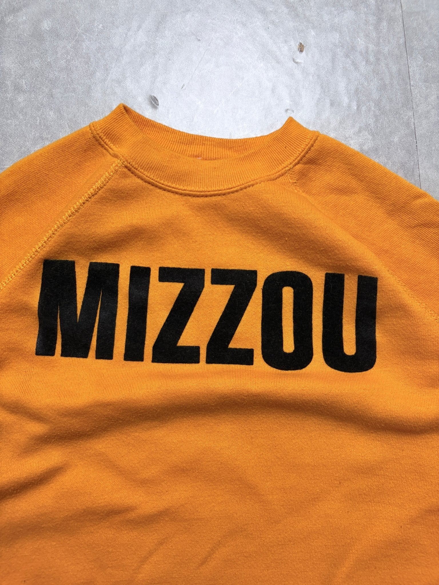 90s Vintage Mizzou Tigers Flock Print Yellow Crewneck -L - L | Martin City Vintage