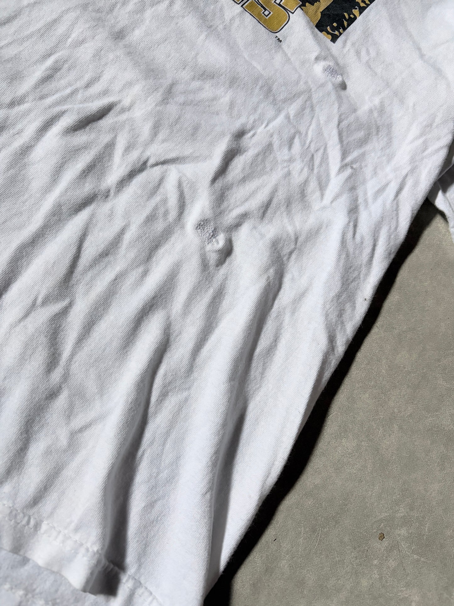 90s Vintage Missouri Tigers Box Logo Repaired White T-Shirt -M