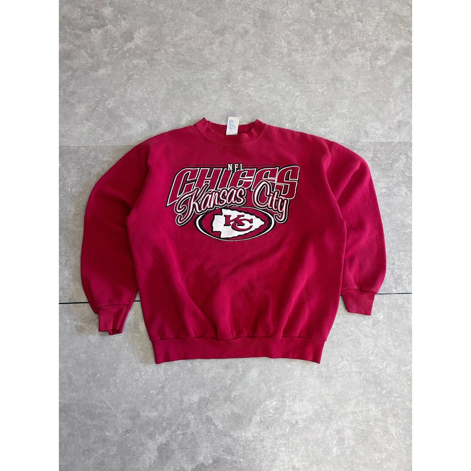 90s Vintage Kansas City Chiefs Logo7 Red Crewneck Size L - | Martin City Vintage