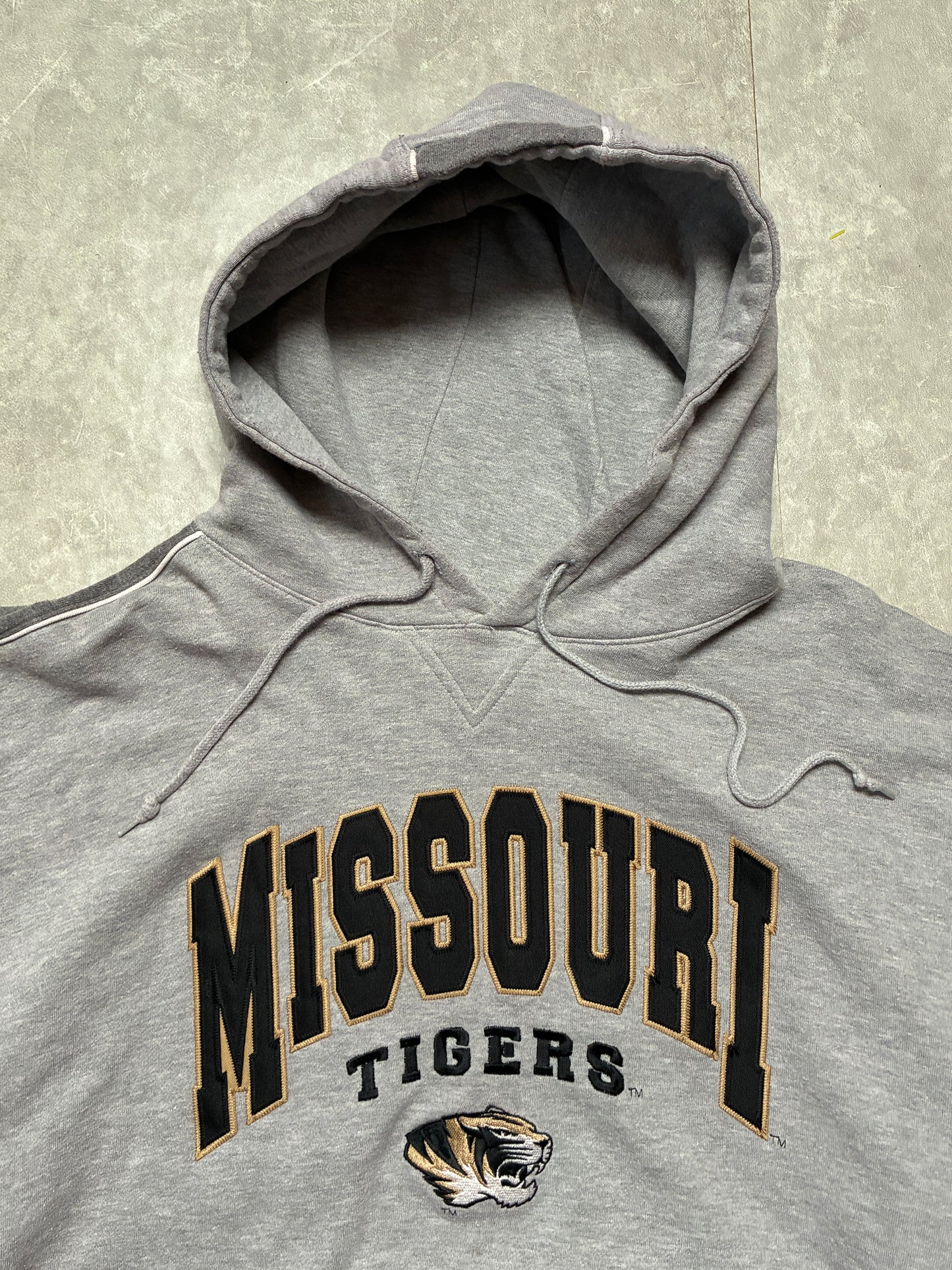 90s Vintage Missouri Tigers Embroidered Grey Hoodie -XXL