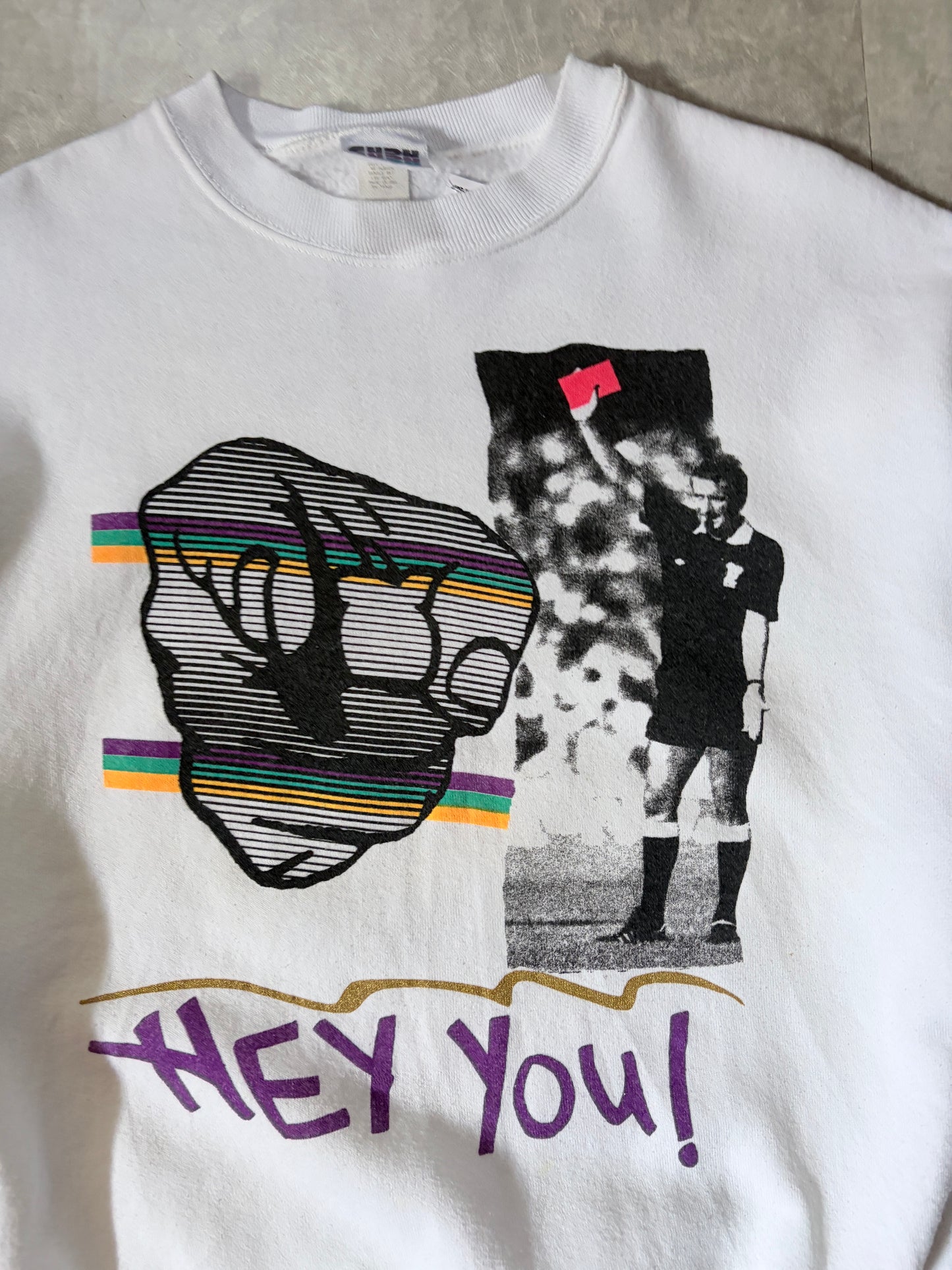 90s Vintage FIFA World Cup Red Card White Crewneck -XL