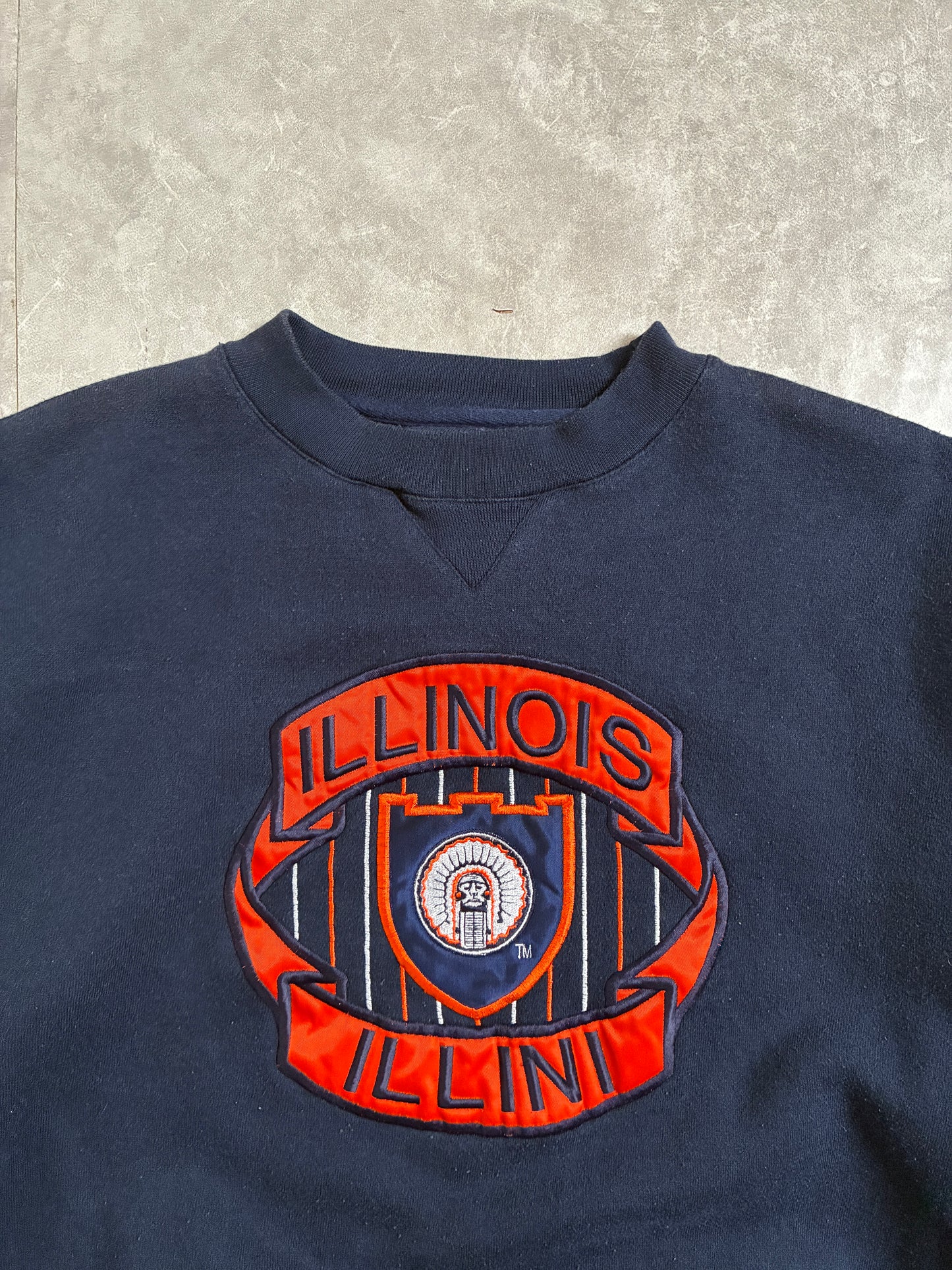 90s Vintage Illinois Fighting Illini Embroidered Navy Crewneck -L