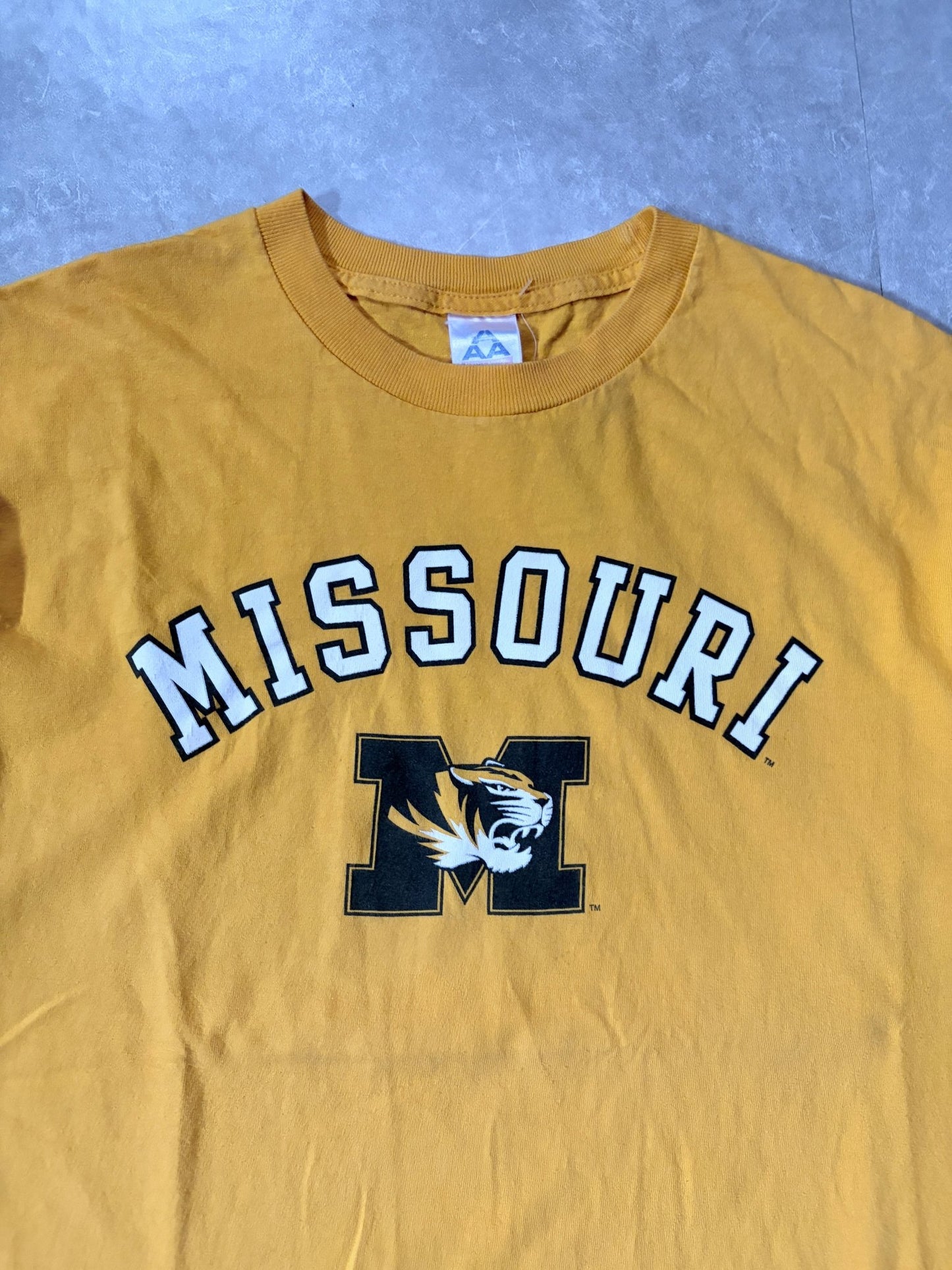 90s Vintage Missouri Tigers Yellow T-Shirt -L - L | Martin City Vintage