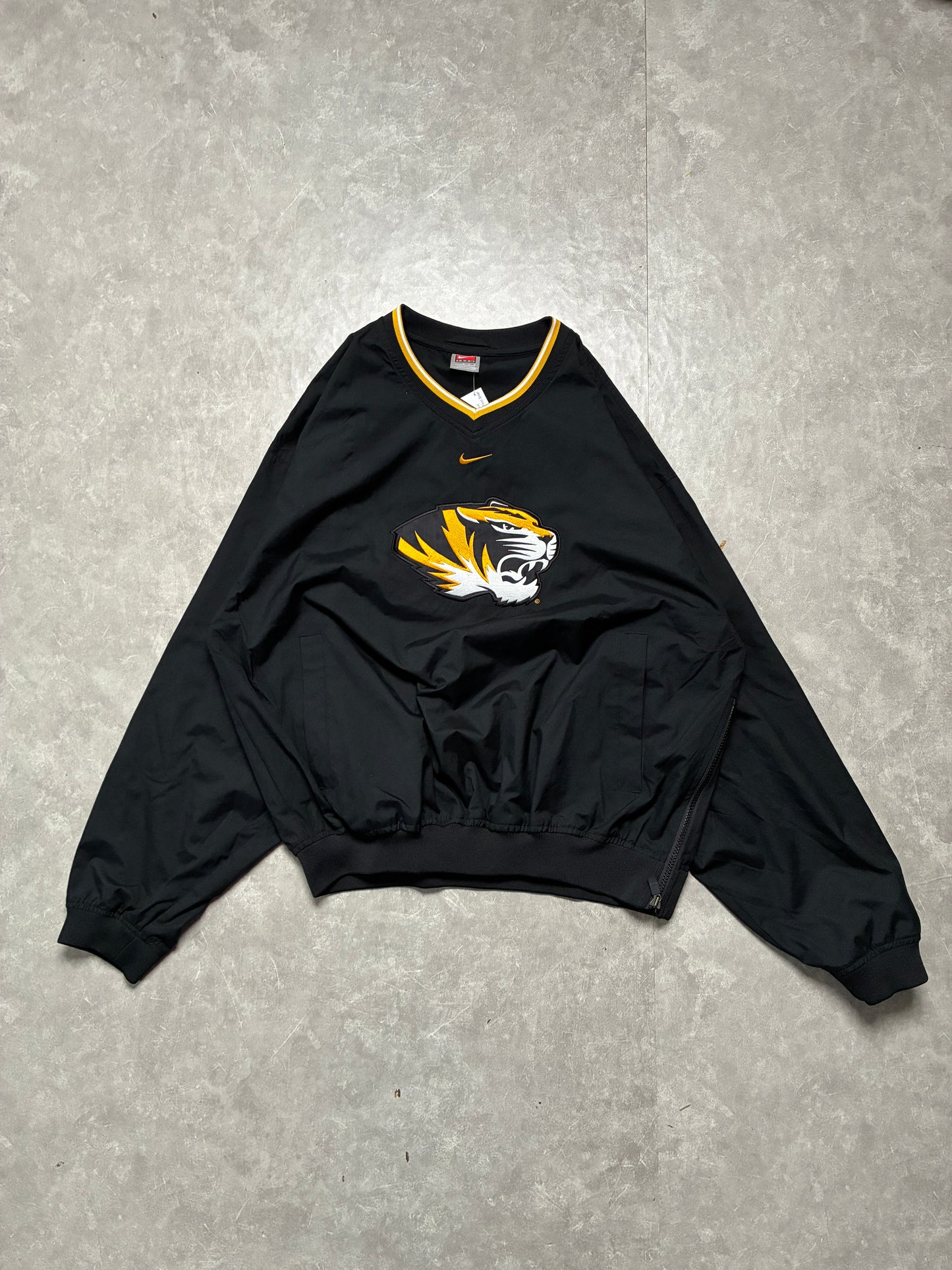 2000s Vintage Mizzou Tigers Nike Center Swoosh Black Pullover -M