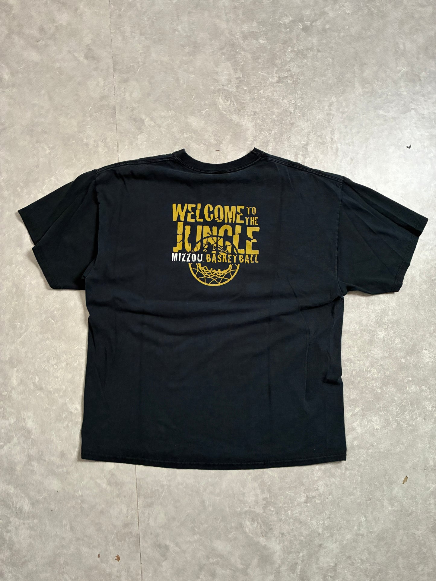 2000s Vintage Mizzou Tigers Center Swoosh Black T-Shirt -XL