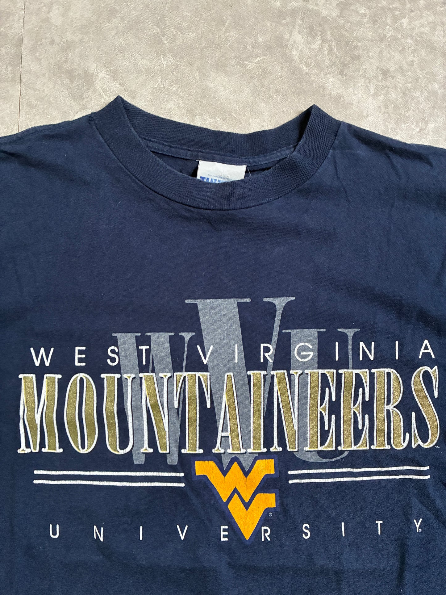 90s Vintage West Virginia Mountaineers Navy T-Shirt -XL