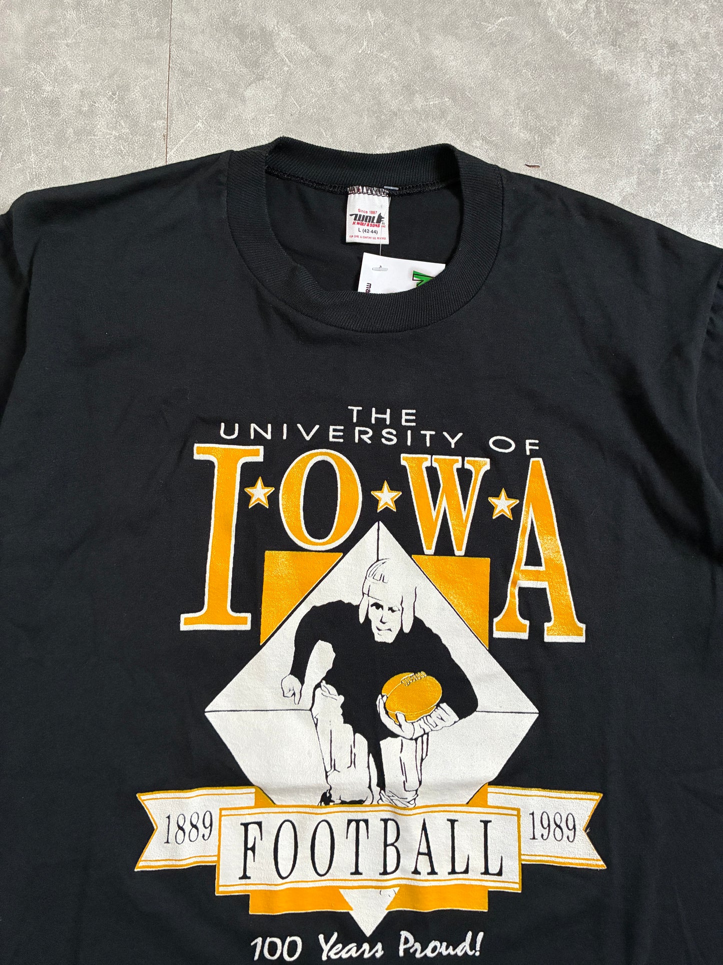 90s Vintage Iowa Hawkeyes Football Black T-Shirt -L
