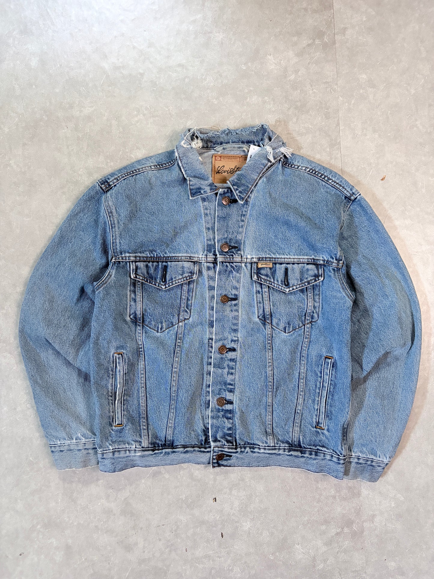 2000s Vintage Levi's Denim Jacket -L