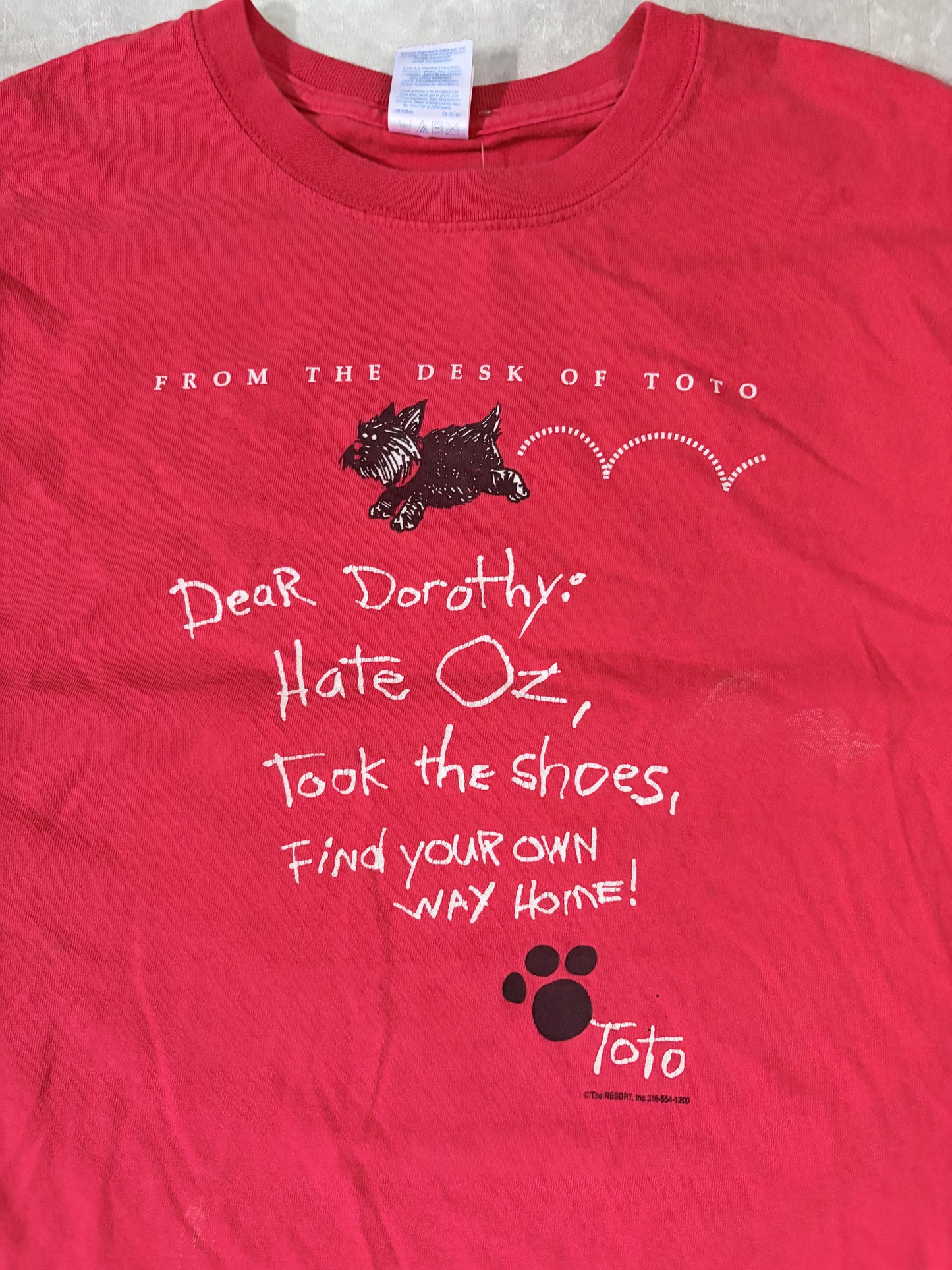 2000s Vintage Wizard of Oz Toto Red T-Shirt -L