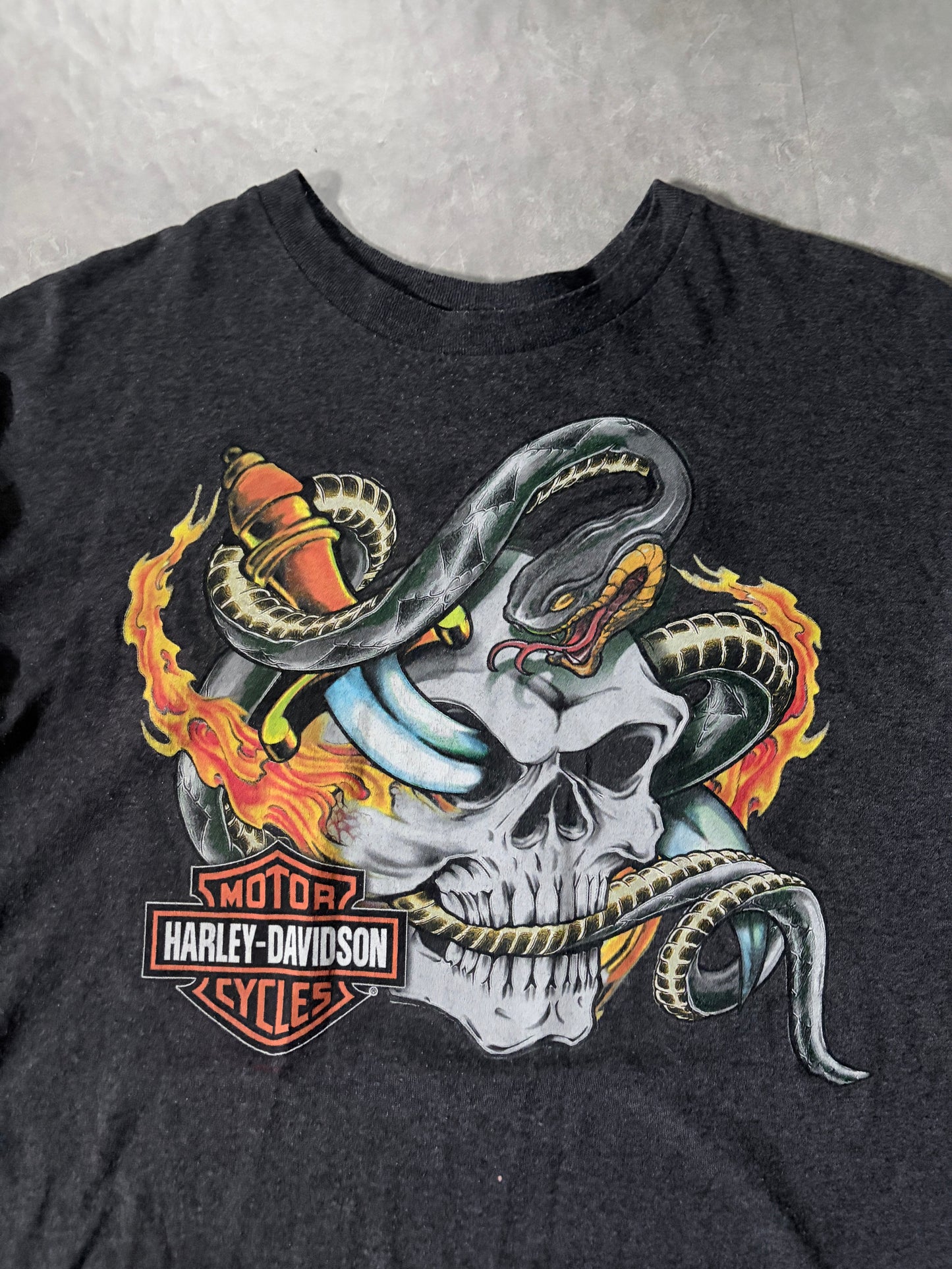 2000s Vintage Harley Davidson Skull Flame Sleeve Grey Shirt -XL