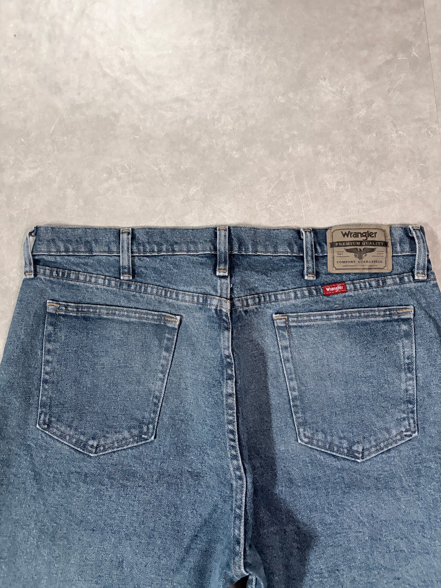2000s Vintage Wrangler Jorts -36W