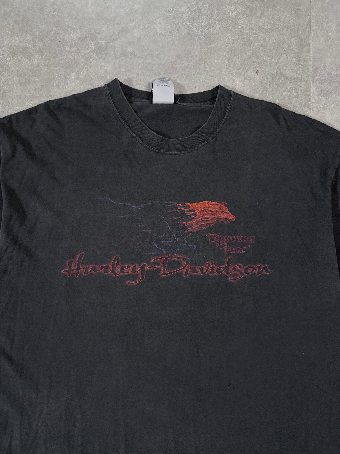 2000's Vintage Harley Davidson Black T-Shirt Front Graphic Close Up