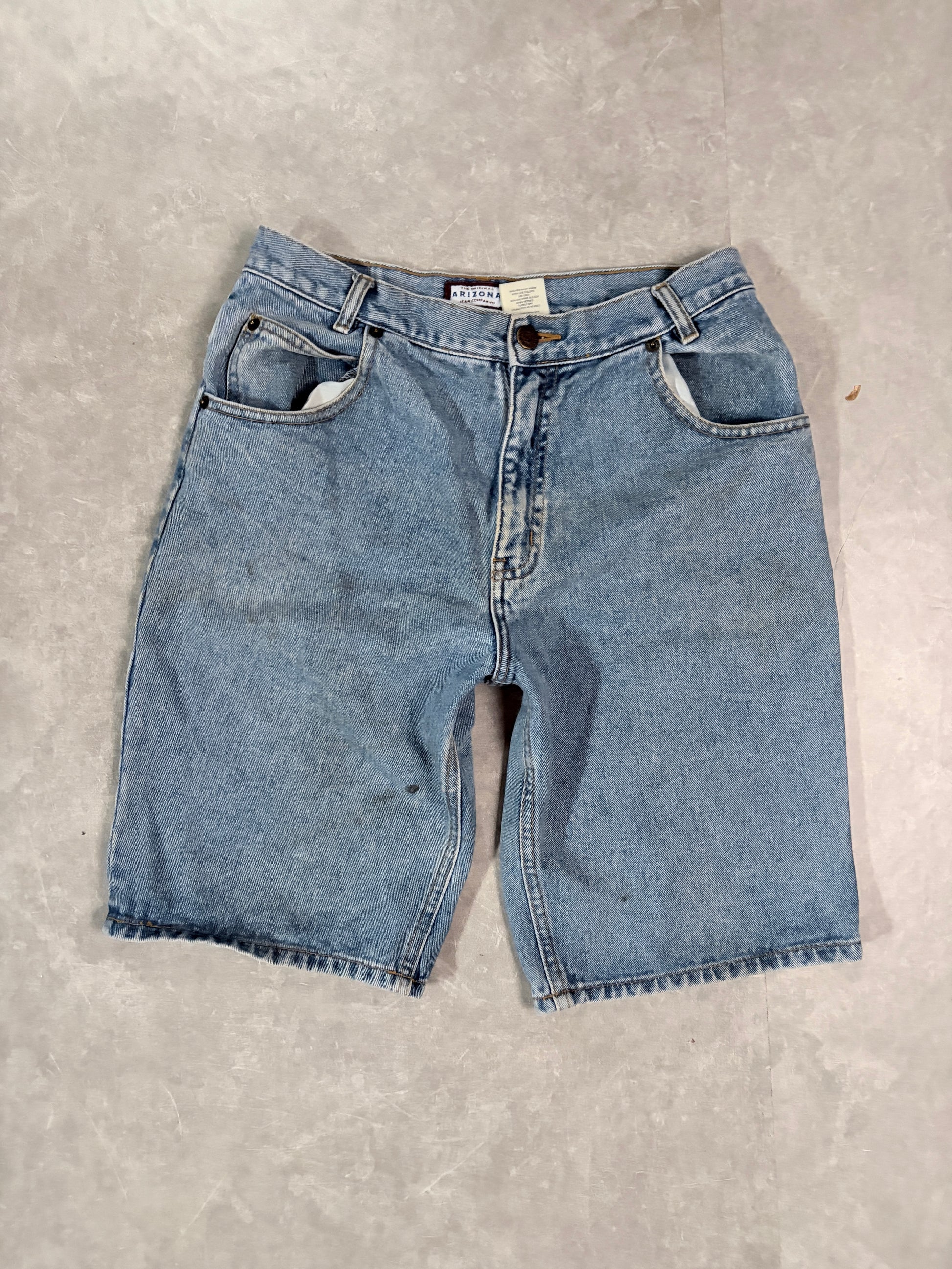 2000's Vintage Arizona Loose Fit Jorts Front Pocket and Denim Detail
