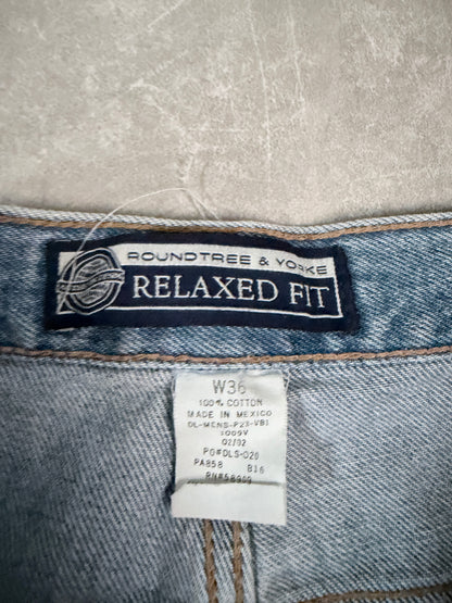 2000's Vintage Roundtree Tag Close Up with Brand Label