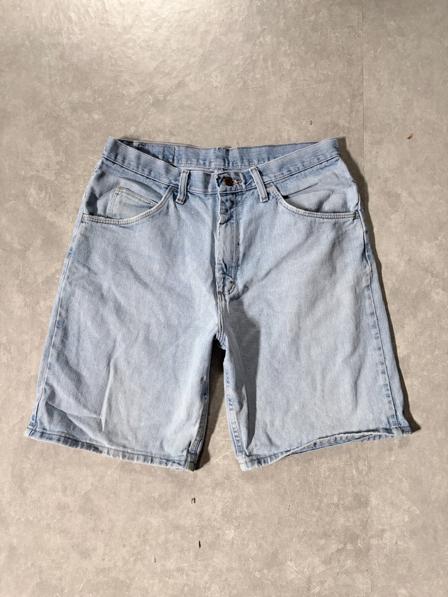 2000s Vintage Wrangler Light Wash Jorts -33W