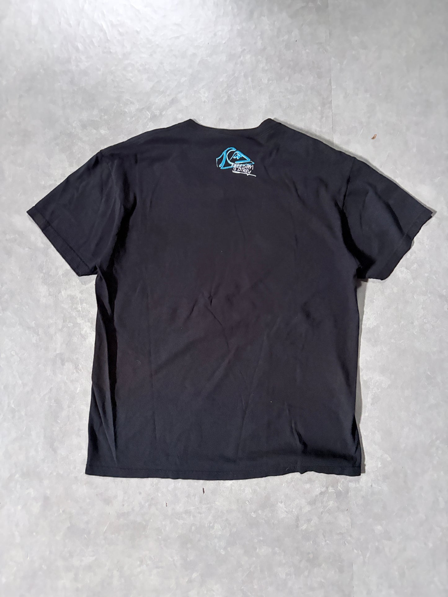 2000s Vintage Quiksilver Black T-Shirt -M
