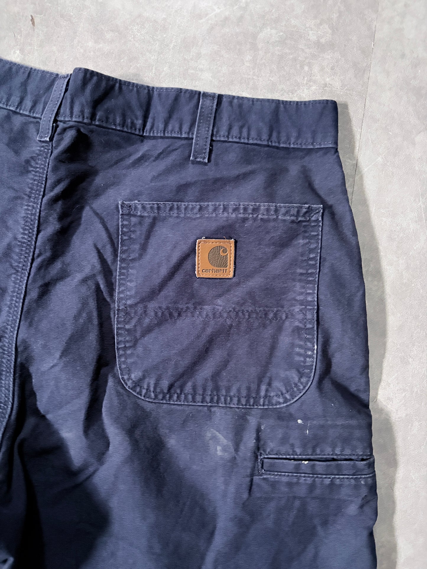 2000s Vintage Carhartt Distressed Navy Carpenter Shorts -36W