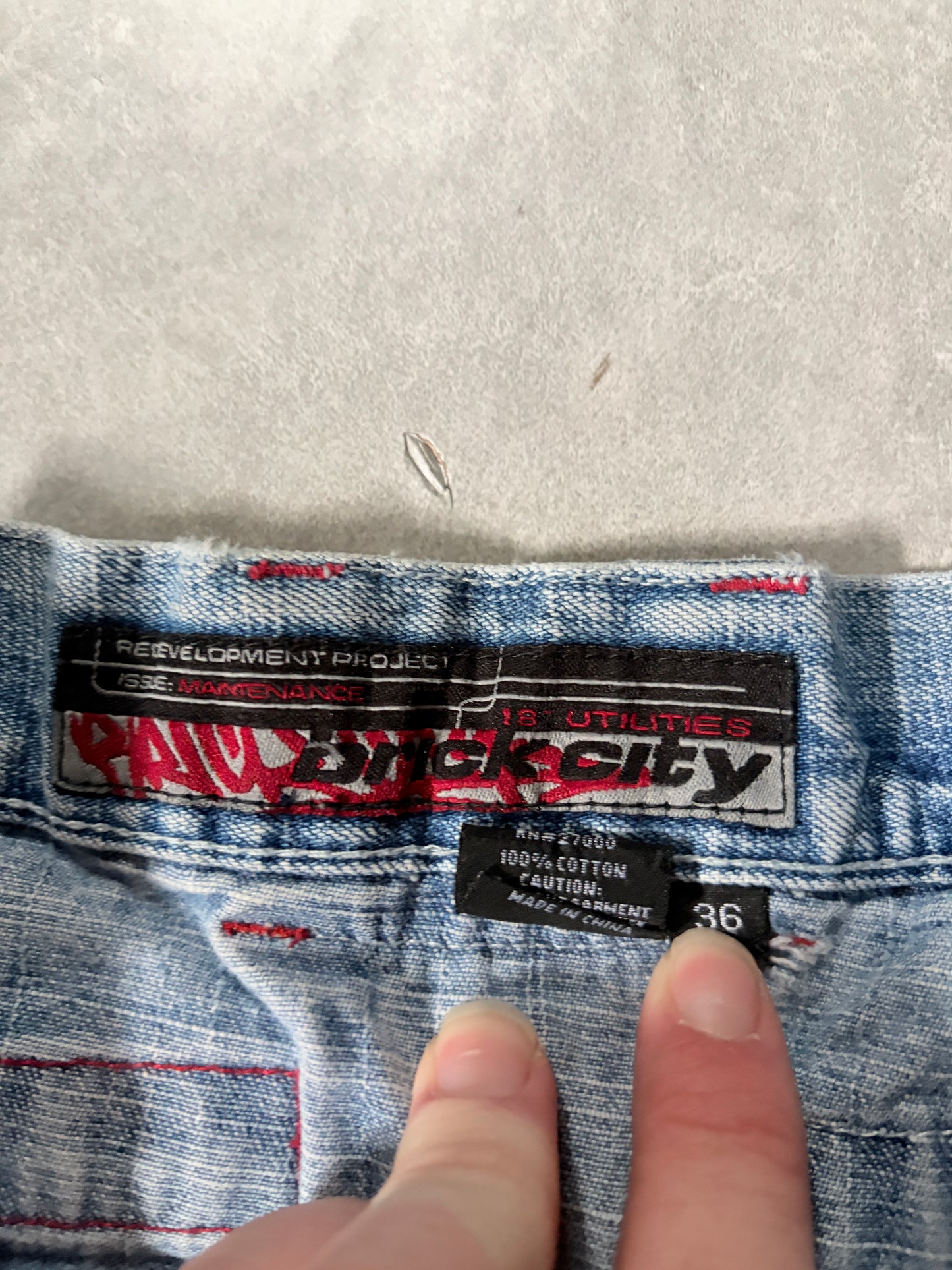 2000s Vintage Brick City Baggy Light Wash Jorts -36W