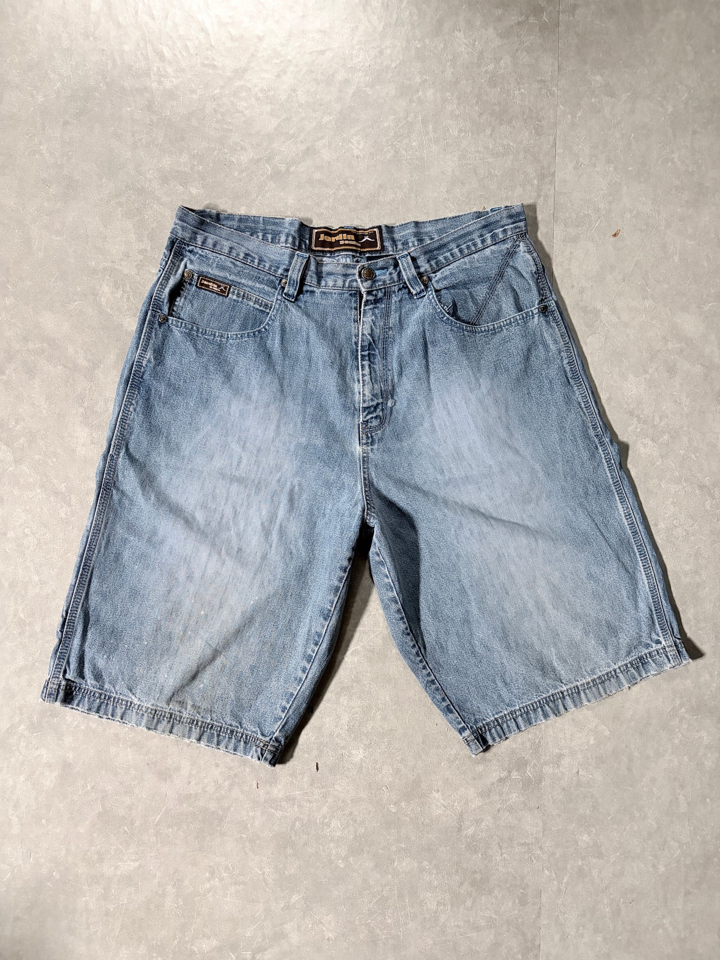 2000s Vintage Jordin Baggy Light Wash Jorts -36W