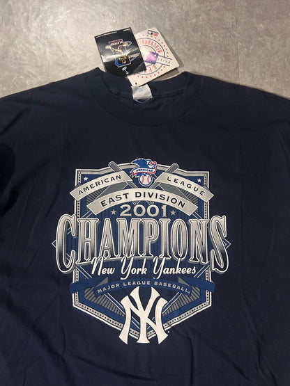 2001 Vintage New York Yankees Division Champs Navy T-Shirt - XXL - XXL | Martin City Vintage