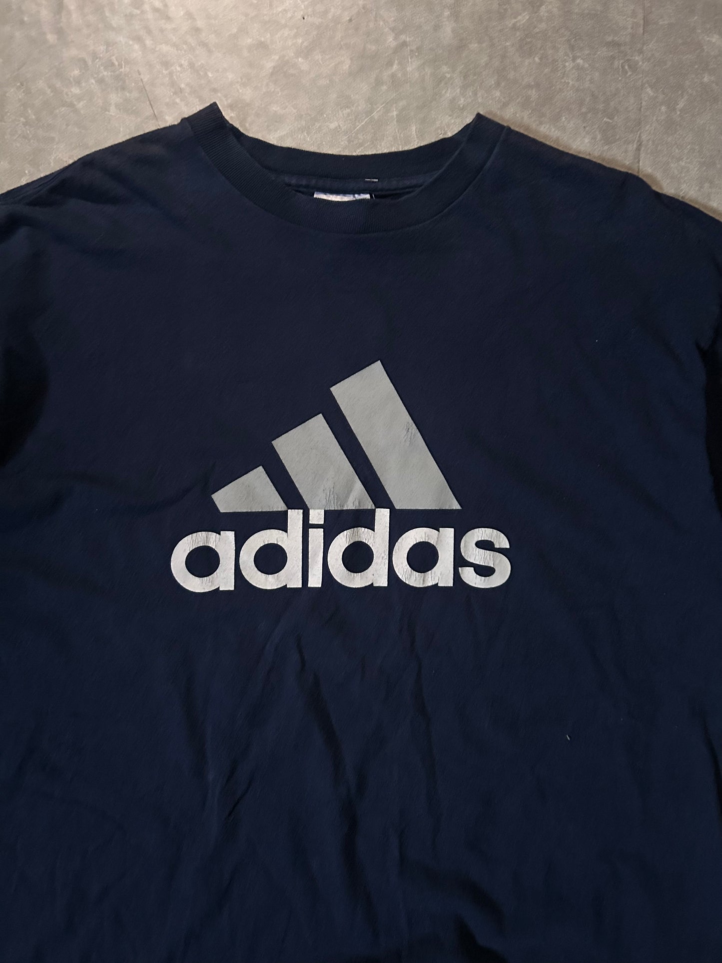 2000s Vintage Adidas Grey Logo Graphic Navy T Shirt Close Up