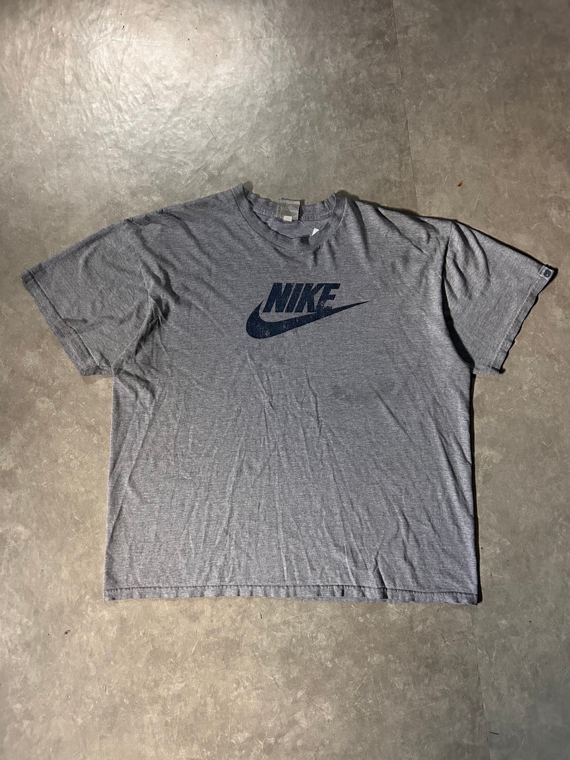 2000's Vintage Nike Navy Swoosh Print Grey T-Shirt Full Front View