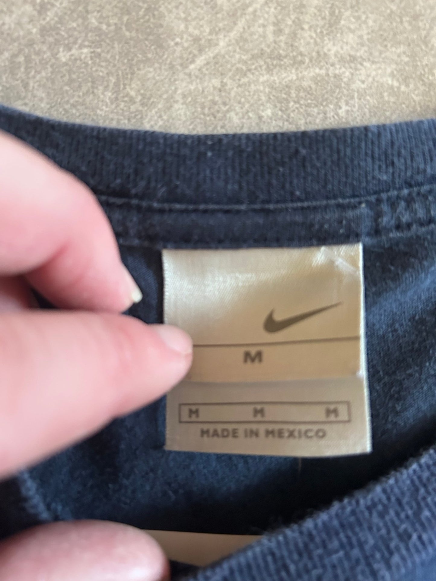 2000s Vintage Navy Nike Embroidered T Shirt Size M - | Martin City Vintage