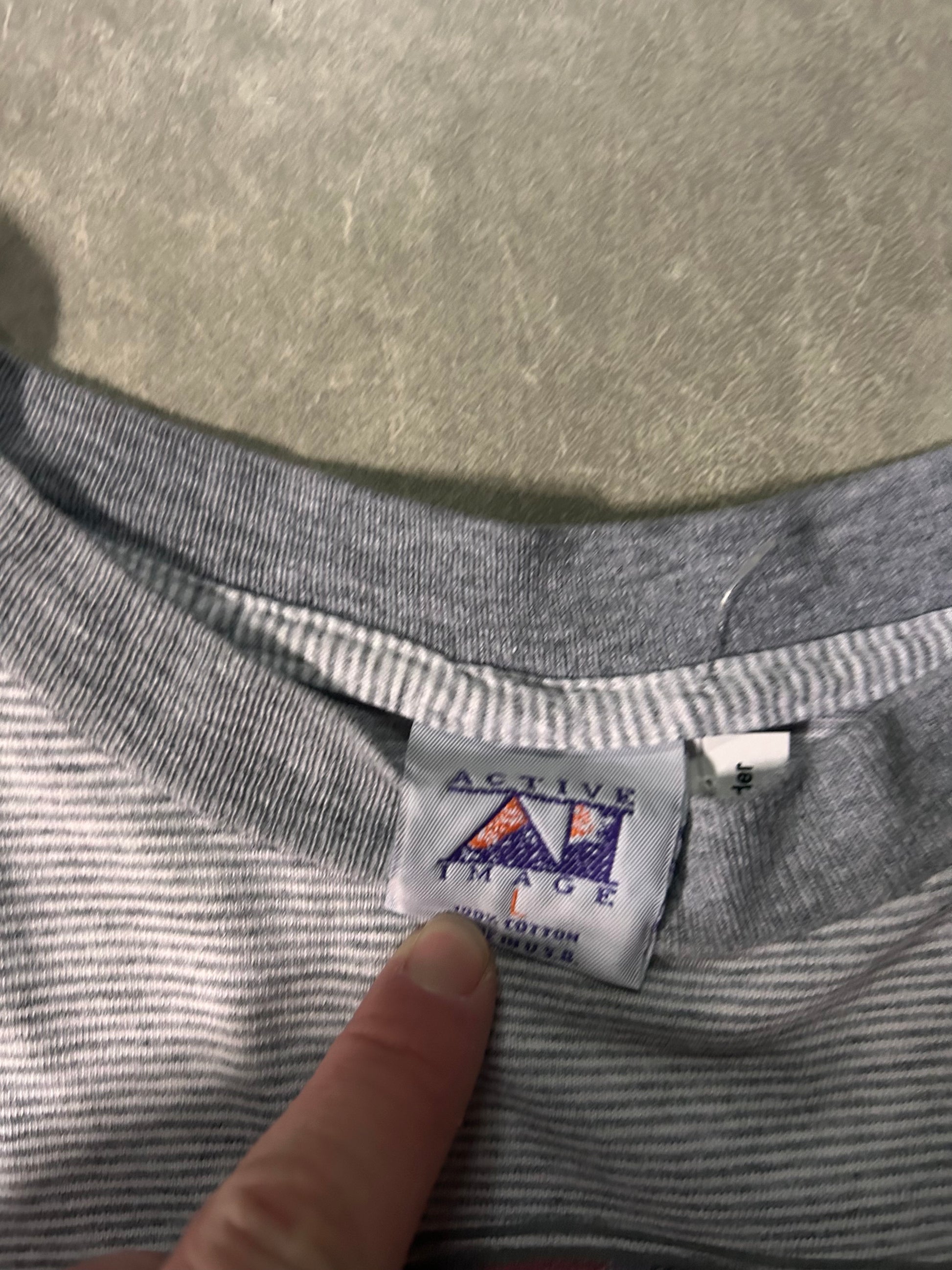 90's Vintage Washington D.C. Polo Club Grey T-Shirt Tag Close Up Detail