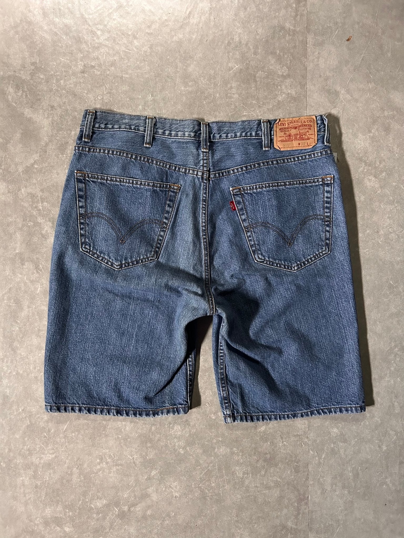 2000's Vintage Levi's 505 Jorts - 38W - 38 | Martin City Vintage