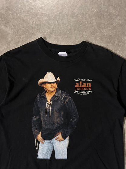 2004 Vintage Alan Jackson Band Graphic Black T-Shirt Close Up