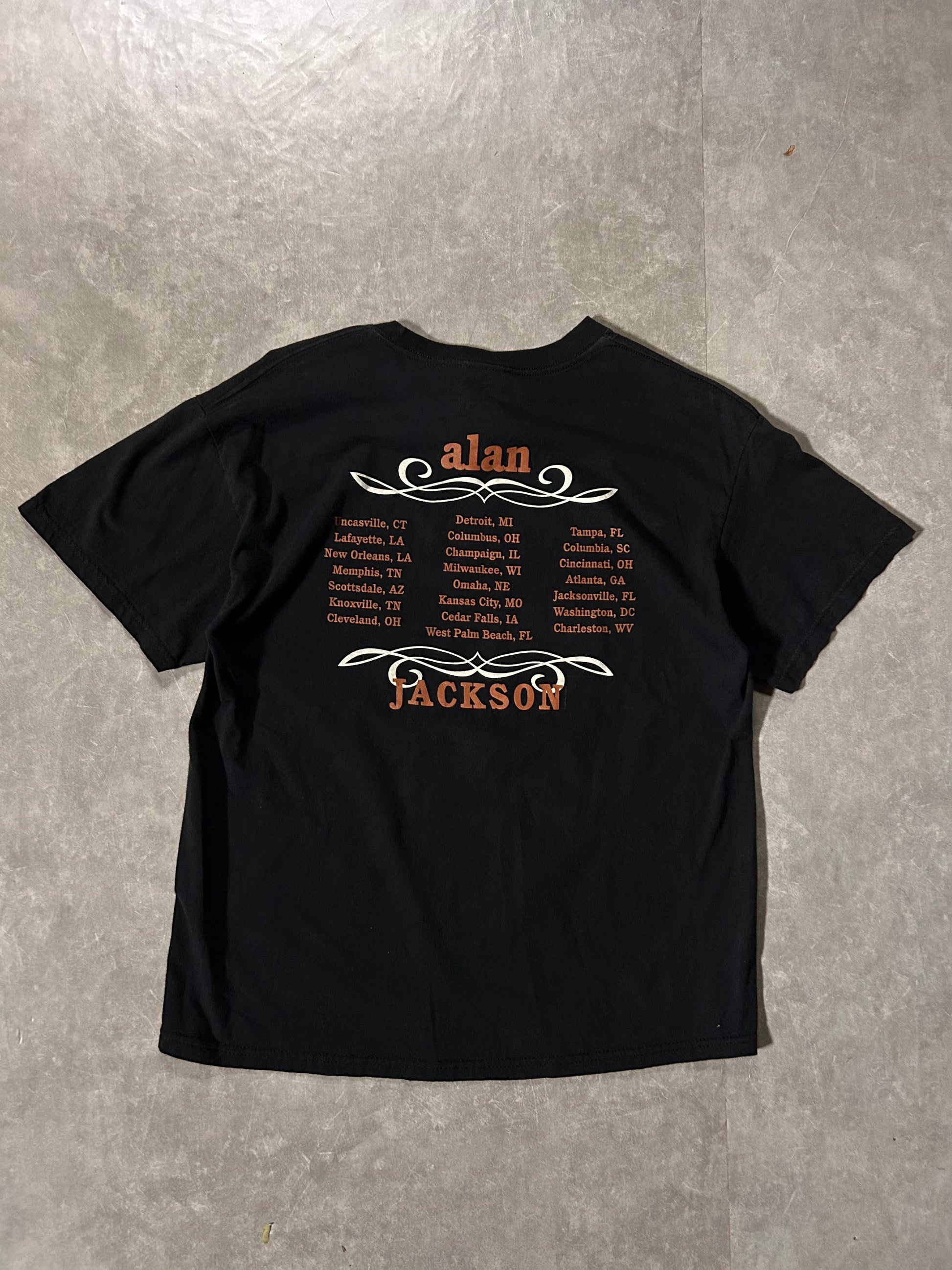 2004 Vintage Alan Jackson Black Band T-Shirt Full Back View