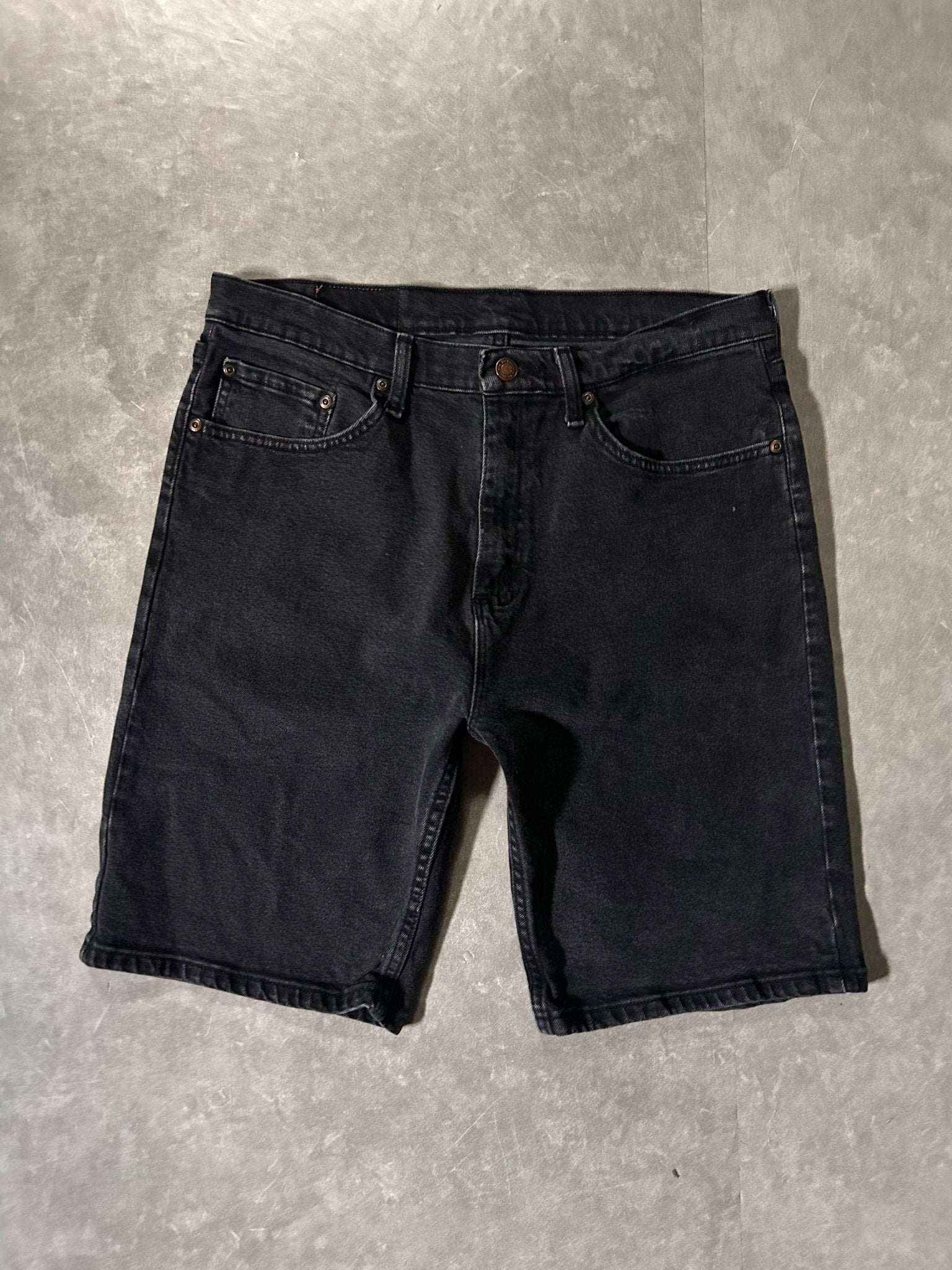 2000's Vintage Wrangler Black Jorts - 34W - 34 | Martin City Vintage