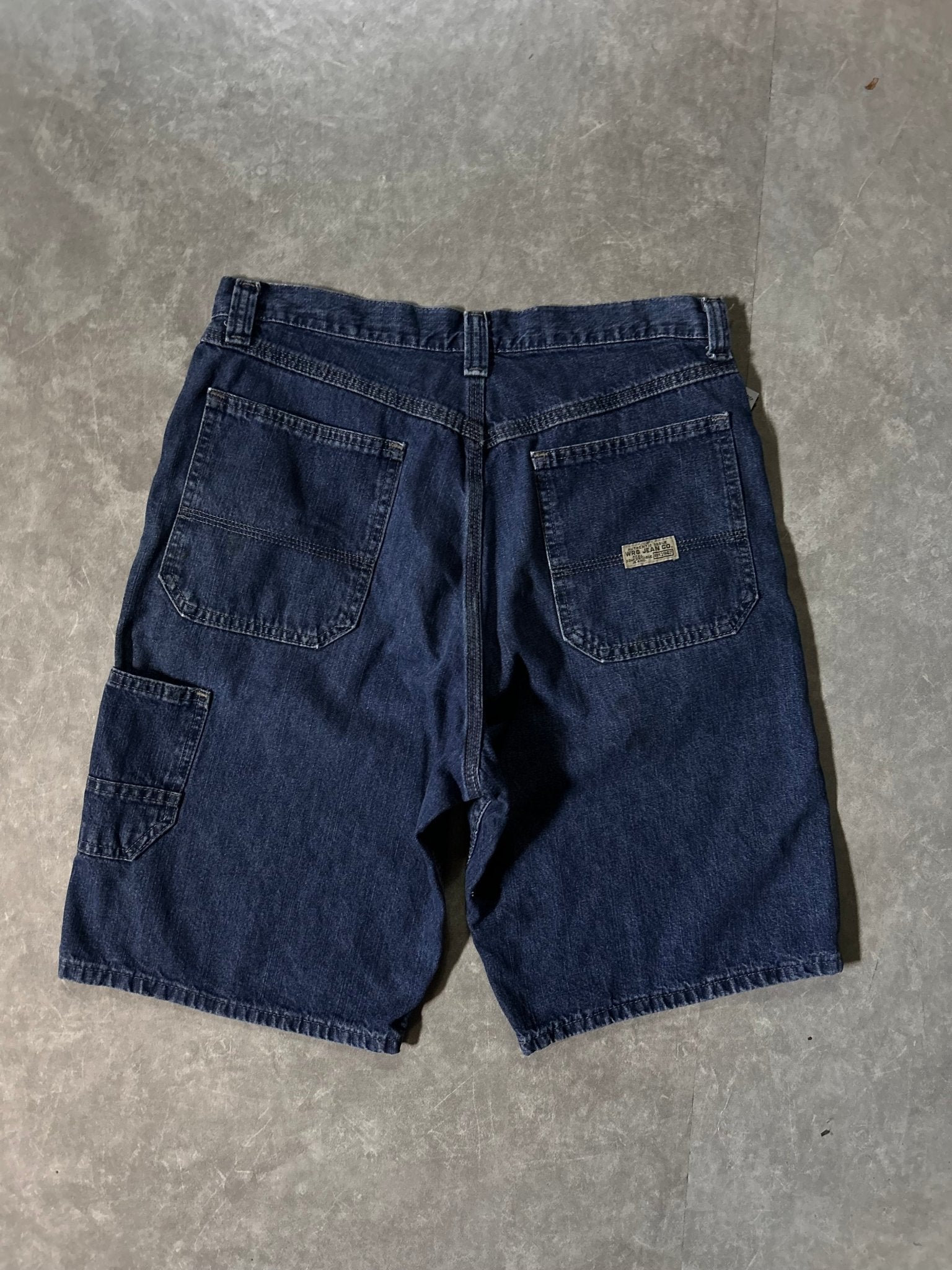 2000's Vintage Wrangler Carpenter Dark Wash Jorts - 32W - 32 | Martin City Vintage
