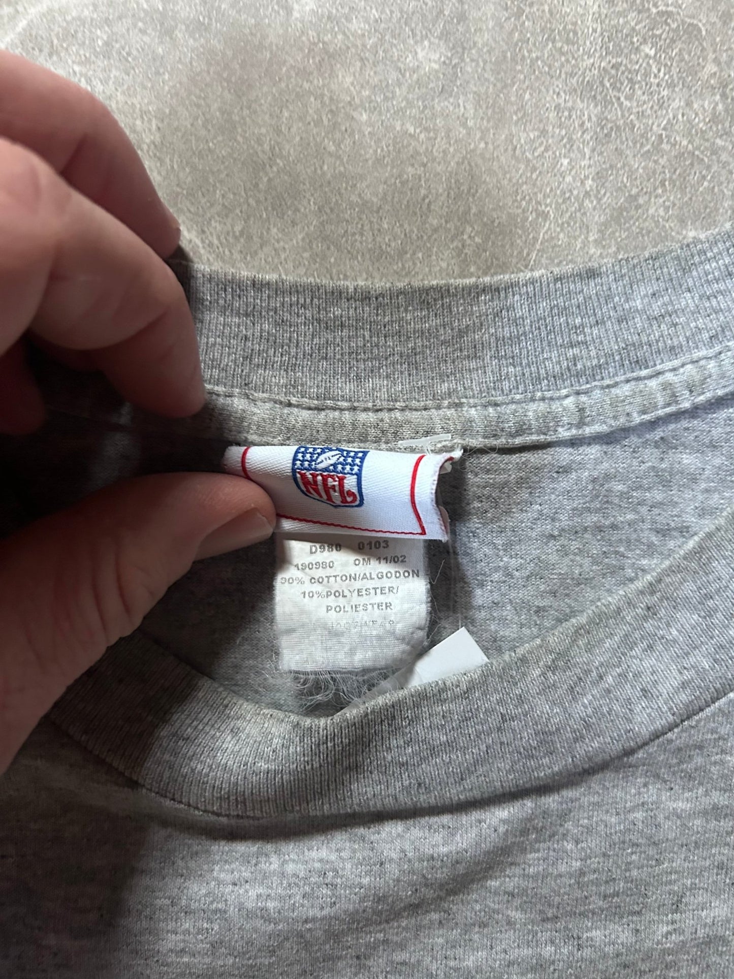 2002 Vintage Tampa Bay Buccaneers NFC Champs Grey Helmet T Shirt Size L - L | Martin City Vintage