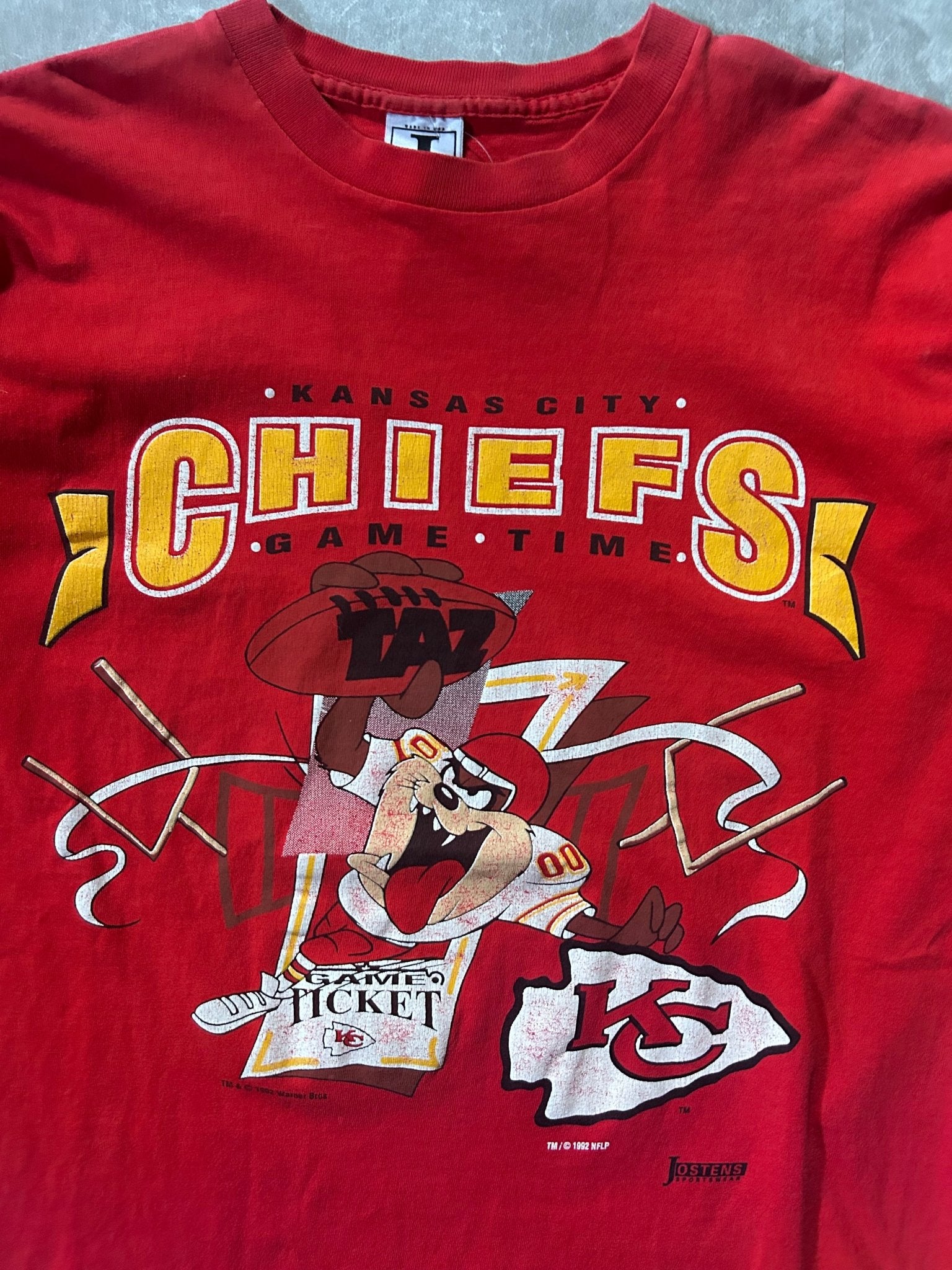 90s Vintage Kansas City Chiefs Looney Tunes Taz Red T Shirt Size L - L | Martin City Vintage