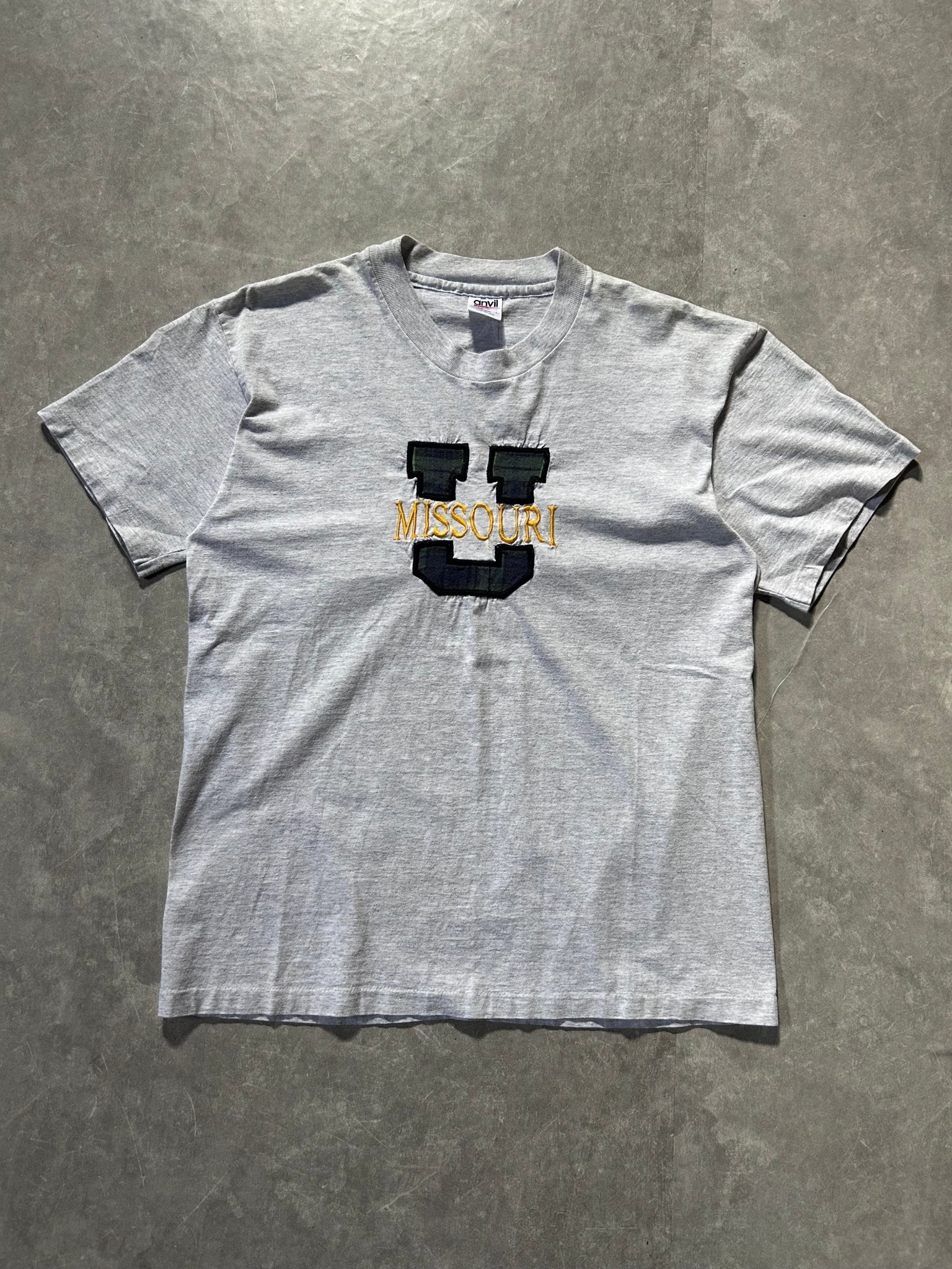 90s Vintage Mizzou Tigers Embroidered Heather Gray T Shirt Size L - L | Martin City Vintage