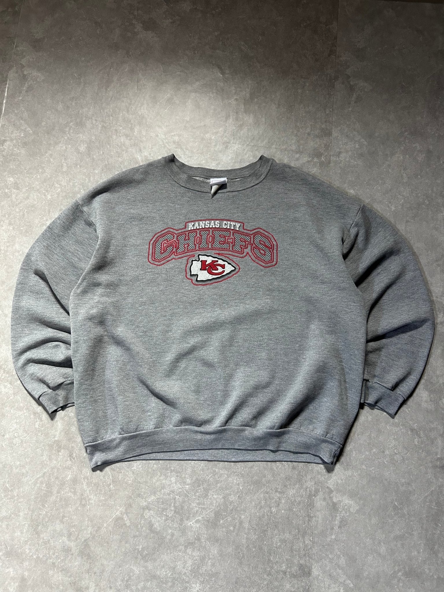 2000s Vintage Kansas City Chiefs NFL Grey Crewneck Size XXL - XXL | Martin City Vintage