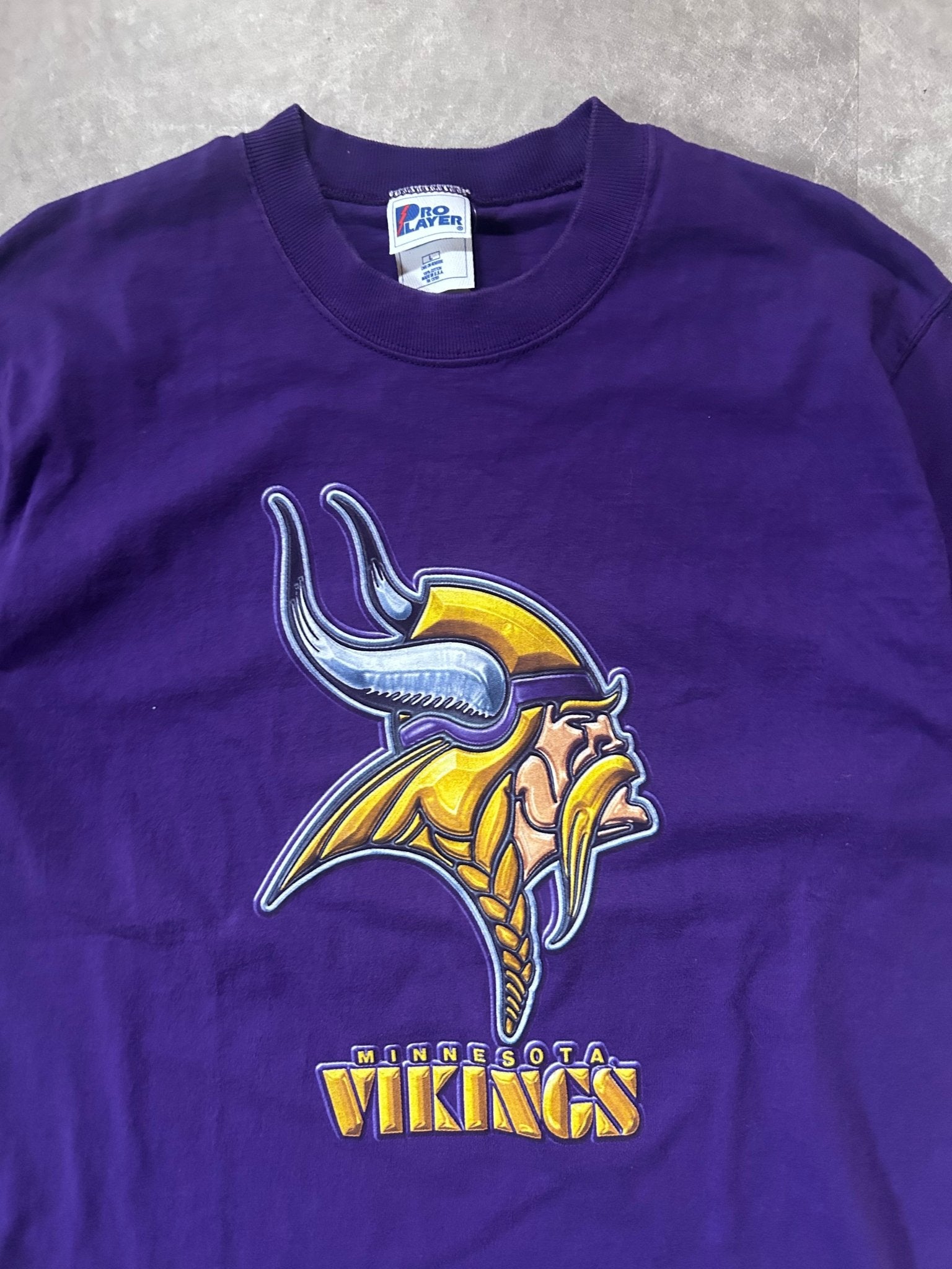 90s Vintage Minnesota Vikings Pro Player Purple T Shirt Size L - L | Martin City Vintage