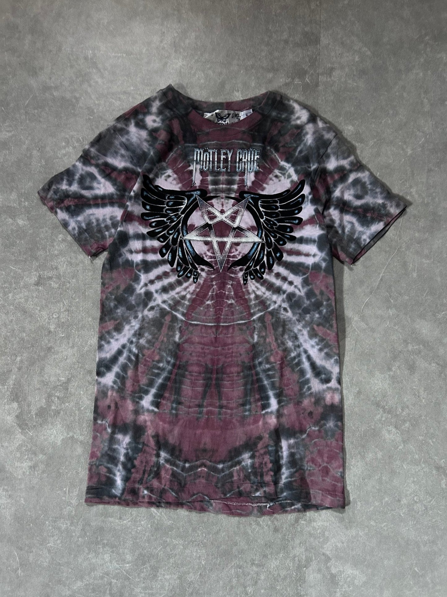 80s Vintage Motley Crue Symmetria Red T Shirt Size S - S | Martin City Vintage