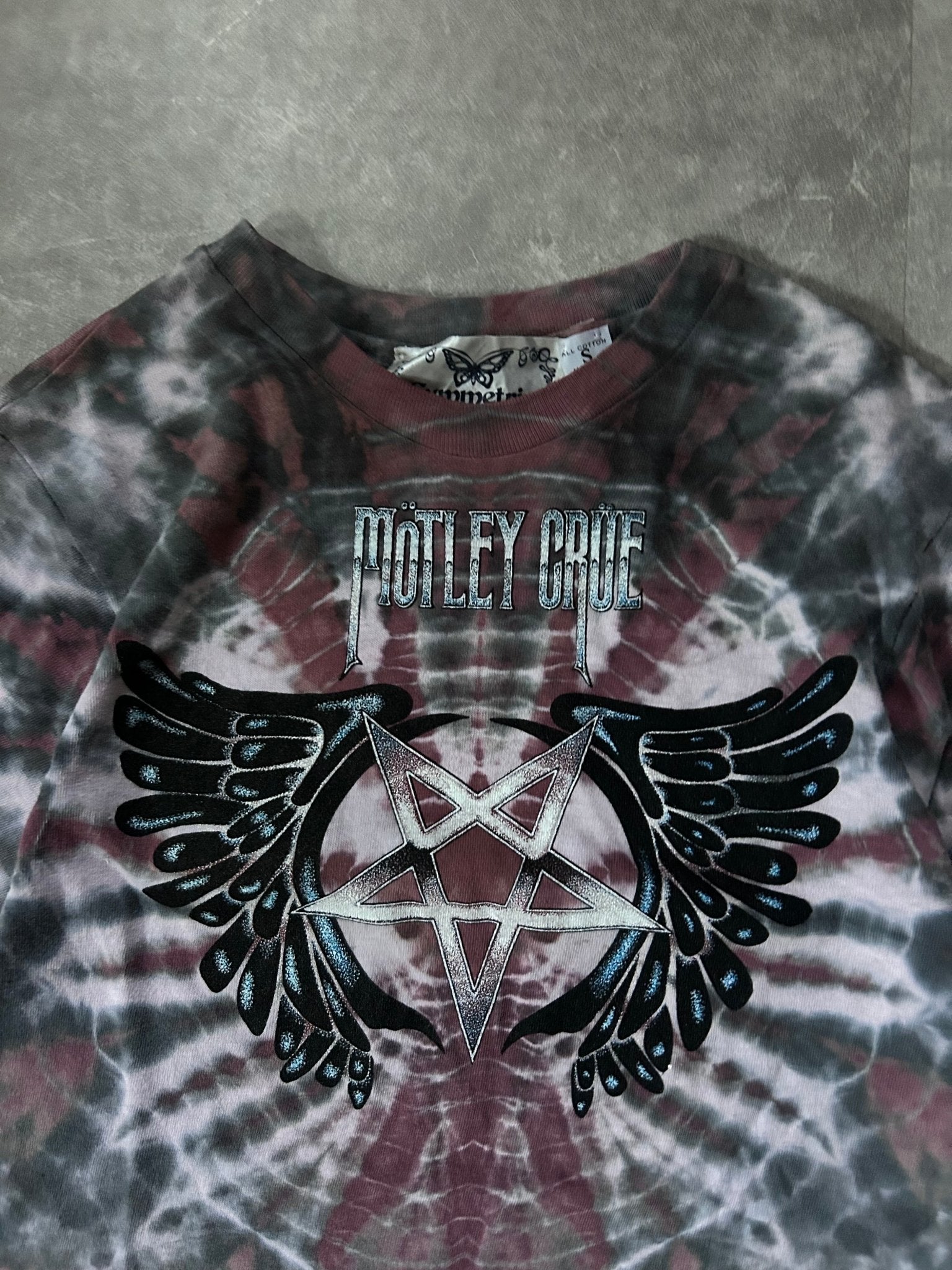 80s Vintage Motley Crue Symmetria Red T Shirt Size S - S | Martin City Vintage