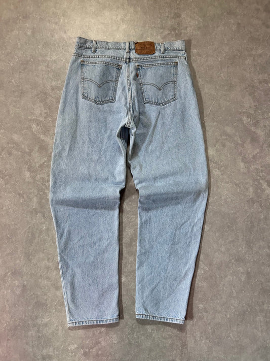 90s Vintage Levi's 550 Light Wash Jeans Size 36 x 32 - 36 | Martin City Vintage